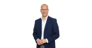 schoenherr ernennt 12 neue partnerinnen und sechs neue counsel min